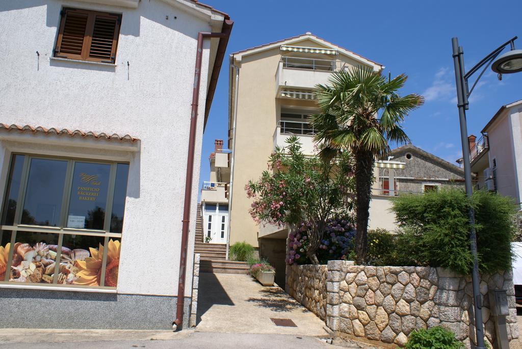Apartments Robert Порат Экстерьер фото