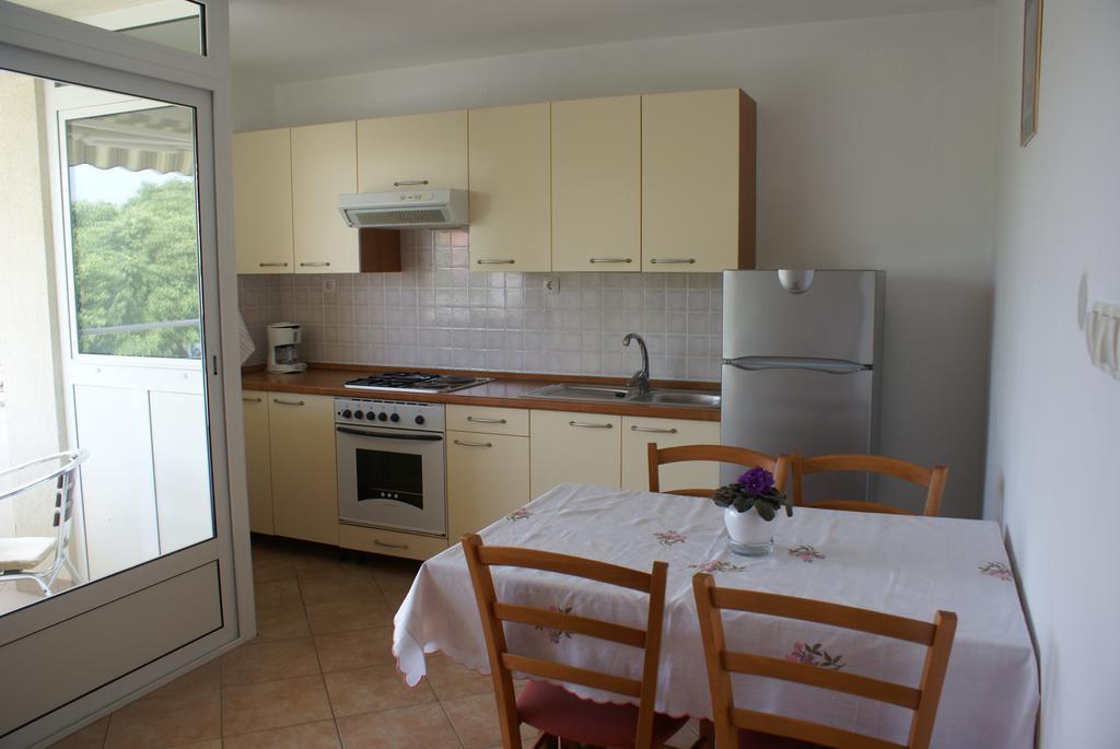 Apartments Robert Порат Экстерьер фото
